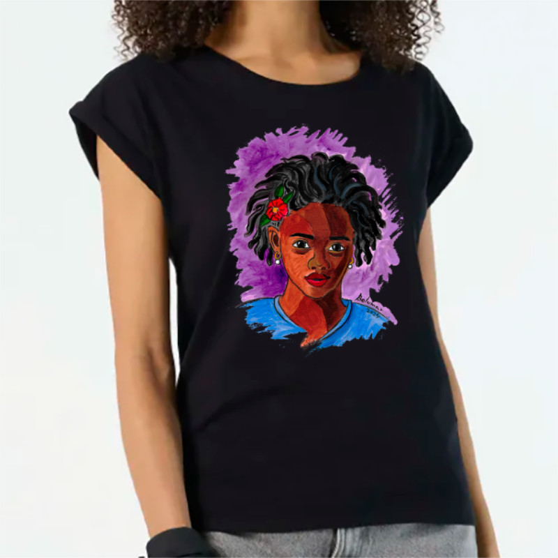 Camiseta solidaria diseñada por Luis Bolumar en exclusiva para La Pixavina