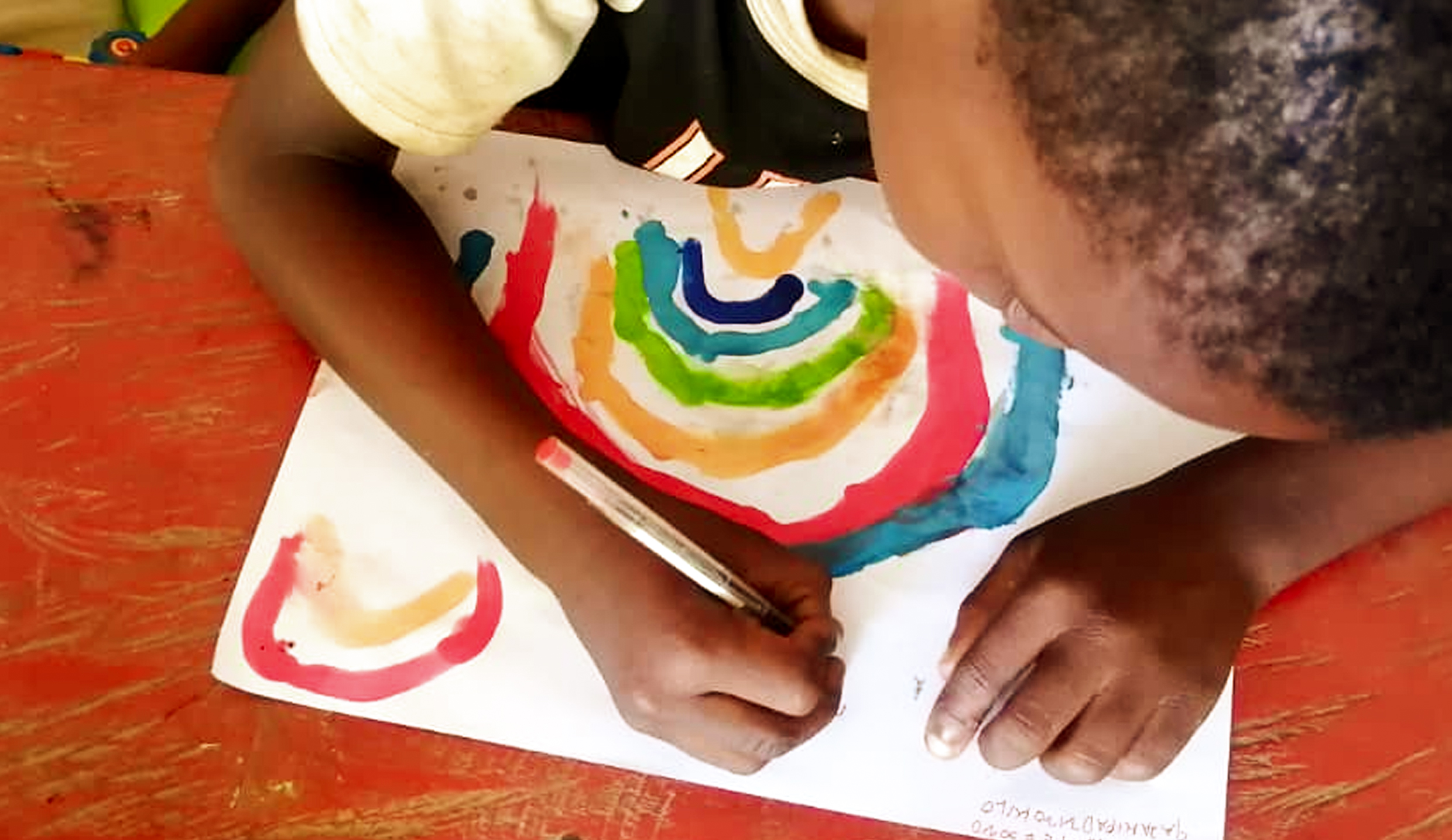 Una disciplina positiva a traves de l'art.